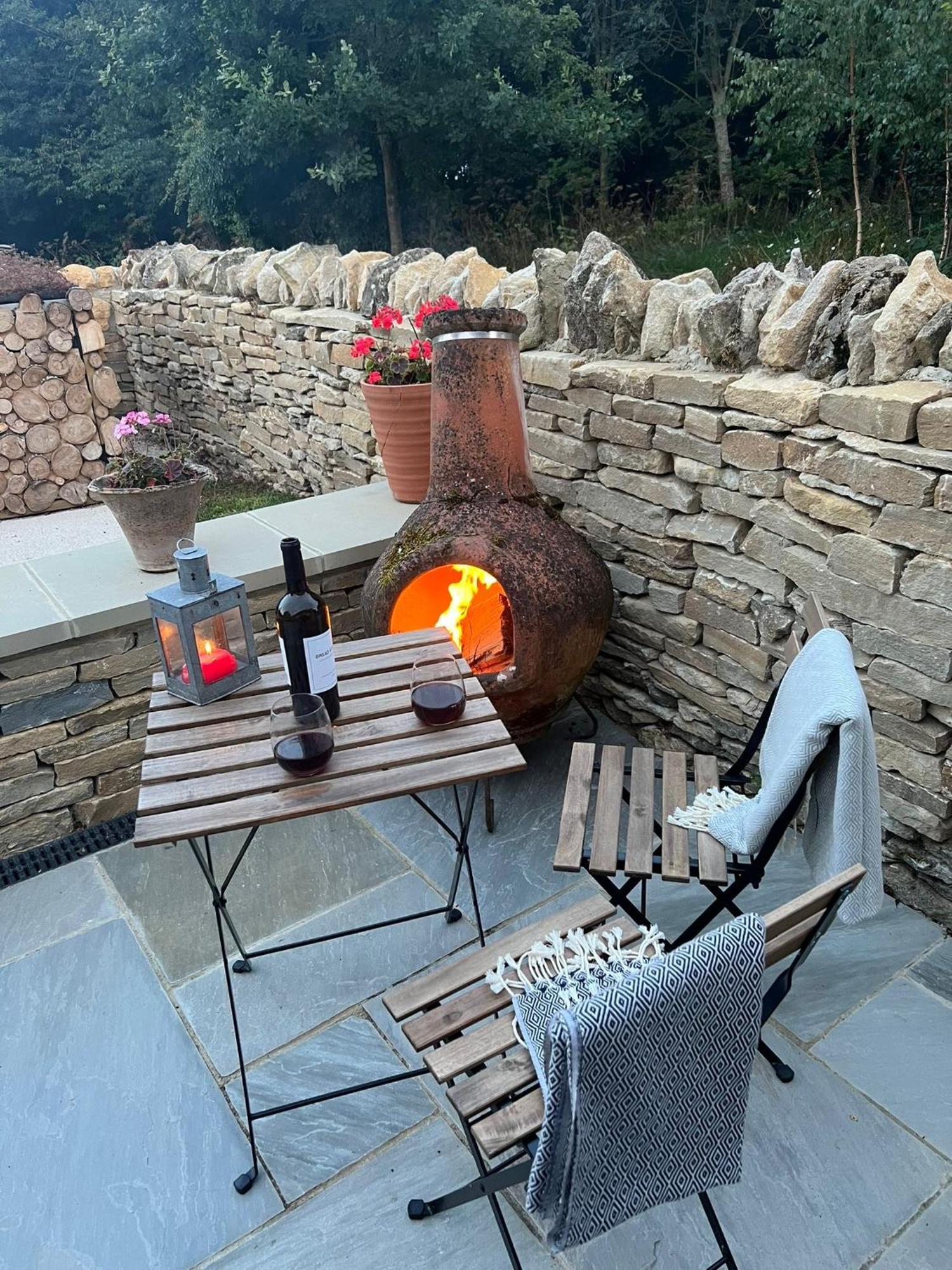 הוילה Hailey Idyllic Secluded Hideaway With Countryside Views On The Edge Of The Cotswolds מראה חיצוני תמונה
