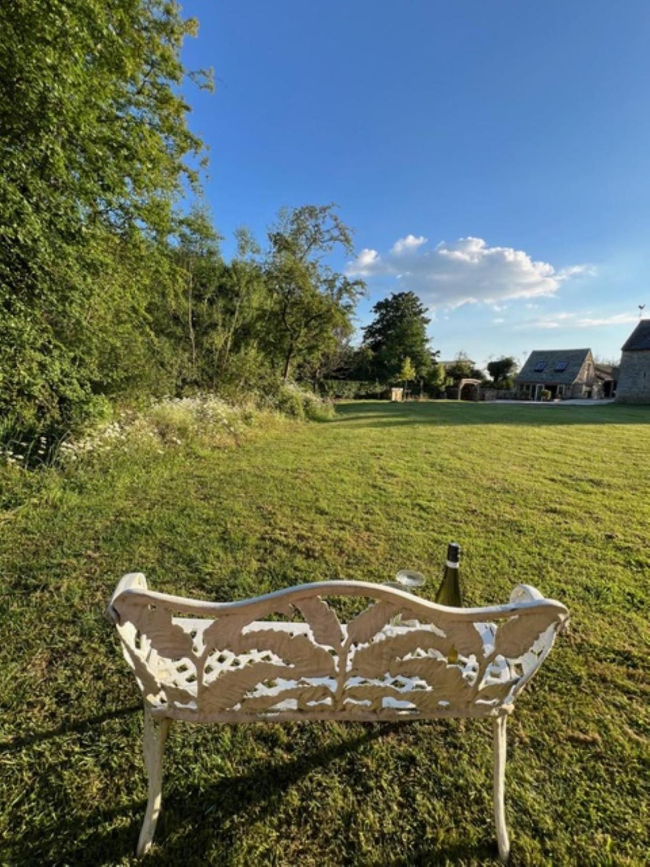 הוילה Hailey Idyllic Secluded Hideaway With Countryside Views On The Edge Of The Cotswolds מראה חיצוני תמונה