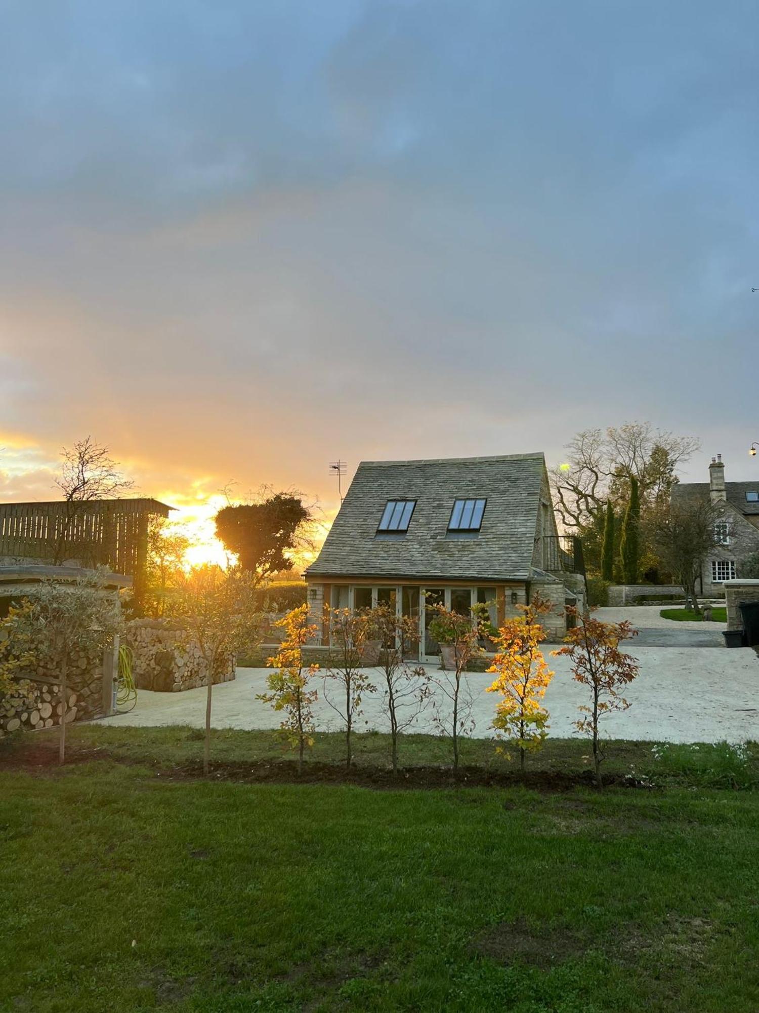 הוילה Hailey Idyllic Secluded Hideaway With Countryside Views On The Edge Of The Cotswolds מראה חיצוני תמונה